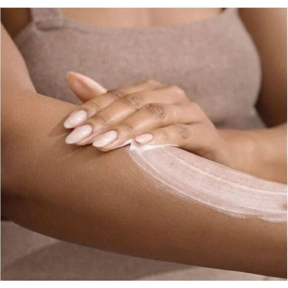 FRESH -NWT Bundle 2 Citron deVigne Hand Cream & Lotus Youth Preserve Rescue Mask - Picture 8 of 16